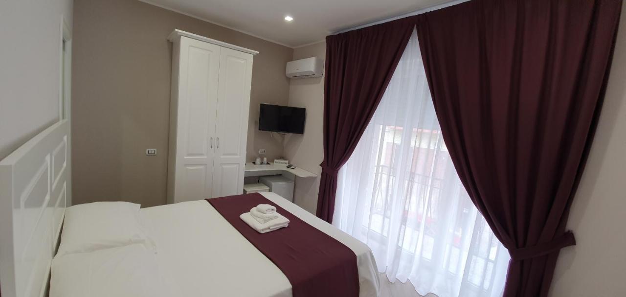 Dimora Costantino Bed and Breakfast Νάπολη Εξωτερικό φωτογραφία