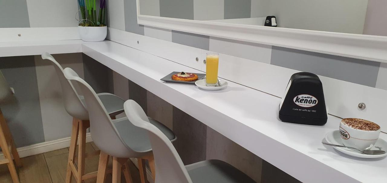 Dimora Costantino Bed and Breakfast Νάπολη Εξωτερικό φωτογραφία