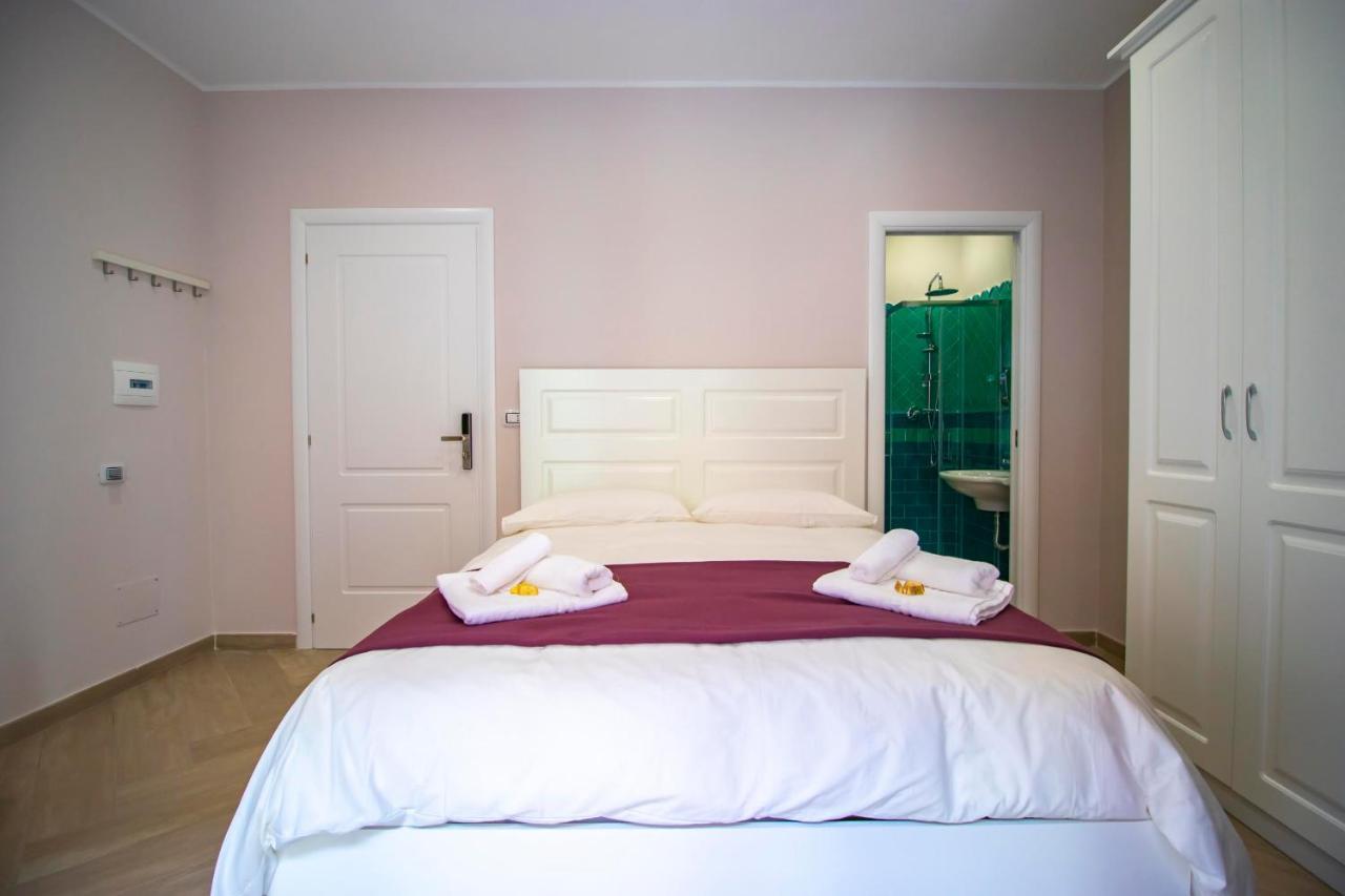 Dimora Costantino Bed and Breakfast Νάπολη Εξωτερικό φωτογραφία