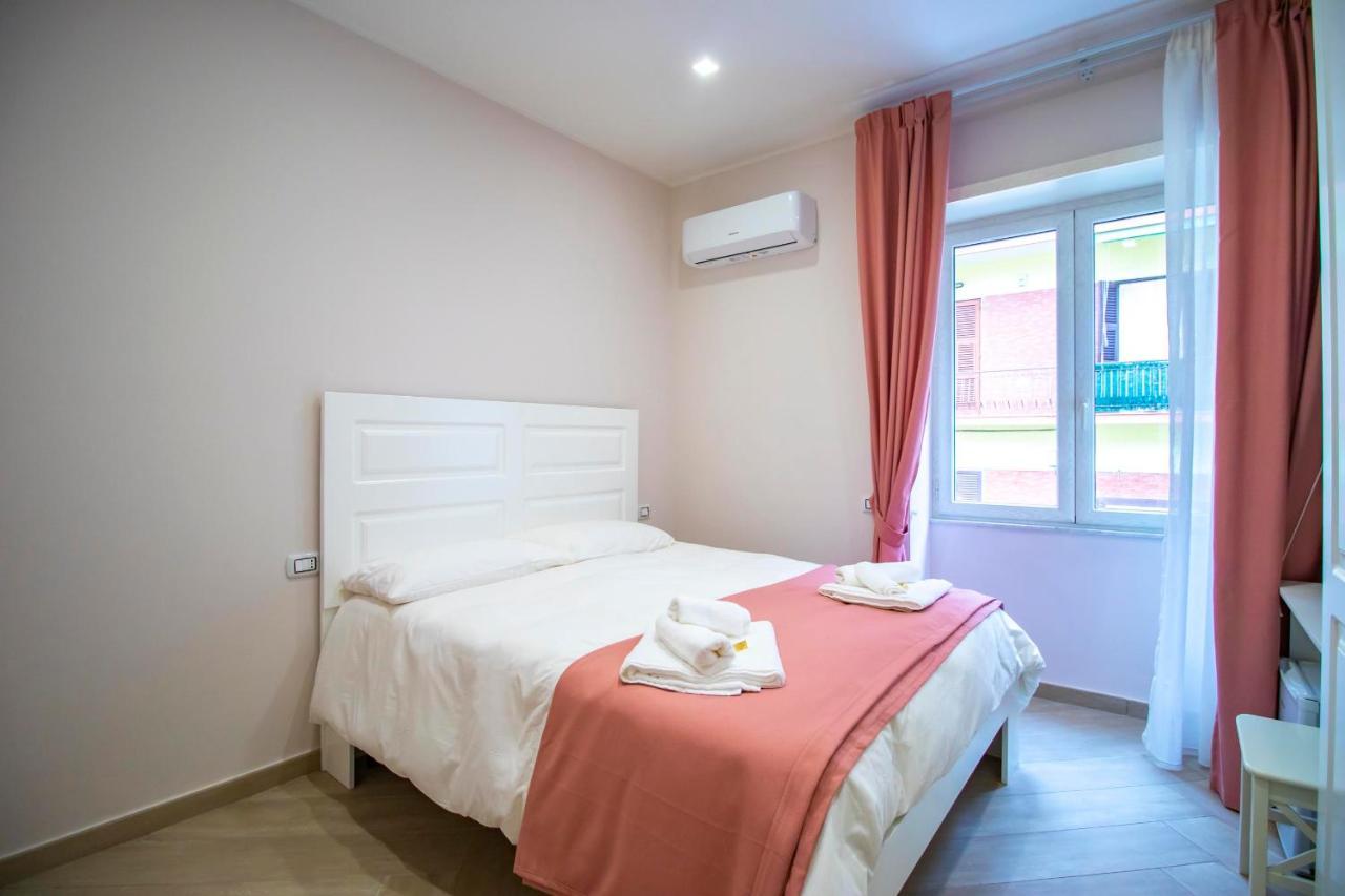 Dimora Costantino Bed and Breakfast Νάπολη Εξωτερικό φωτογραφία