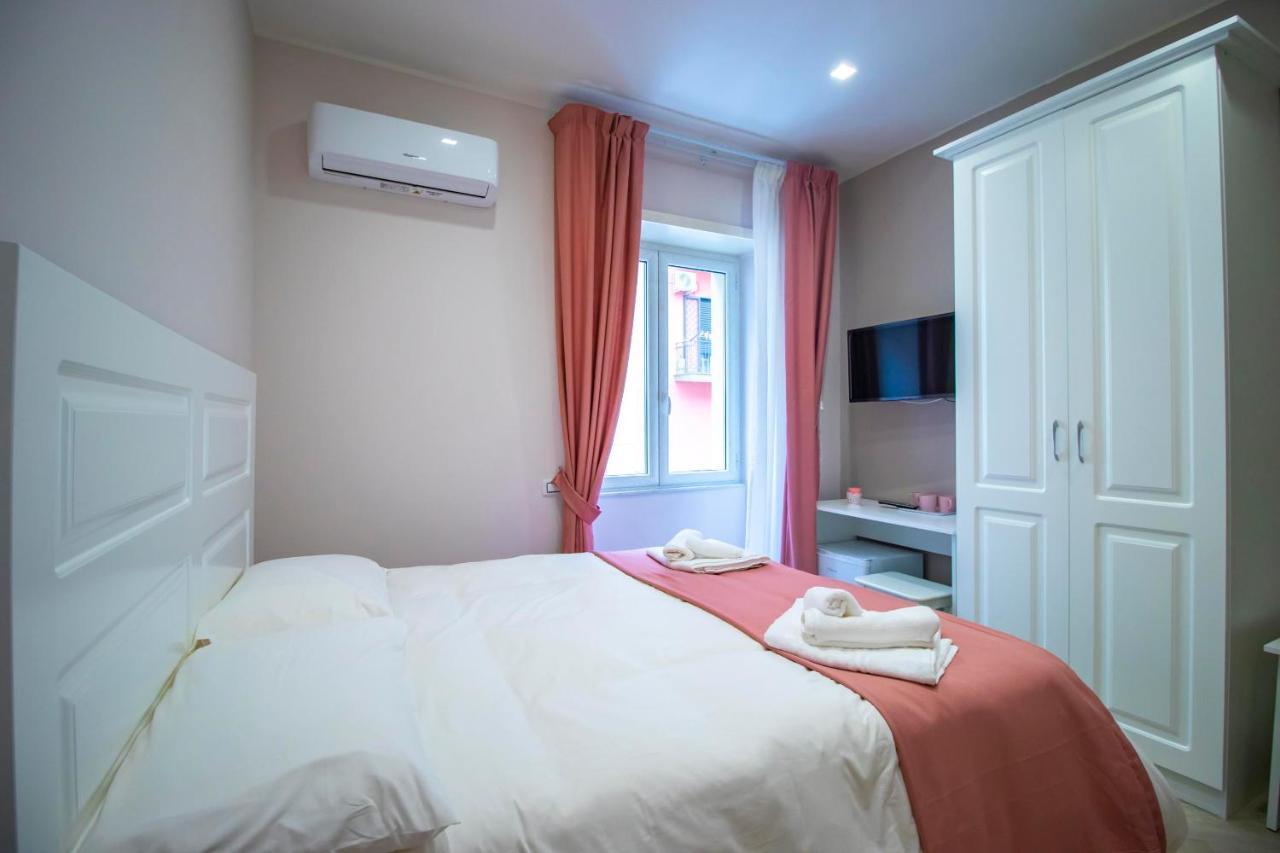 Dimora Costantino Bed and Breakfast Νάπολη Εξωτερικό φωτογραφία