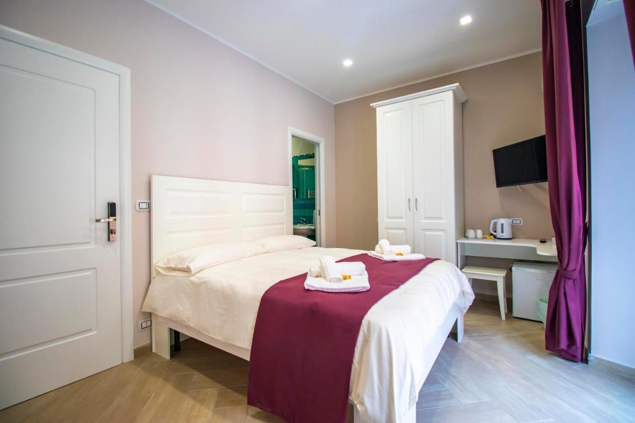 Dimora Costantino Bed and Breakfast Νάπολη Εξωτερικό φωτογραφία