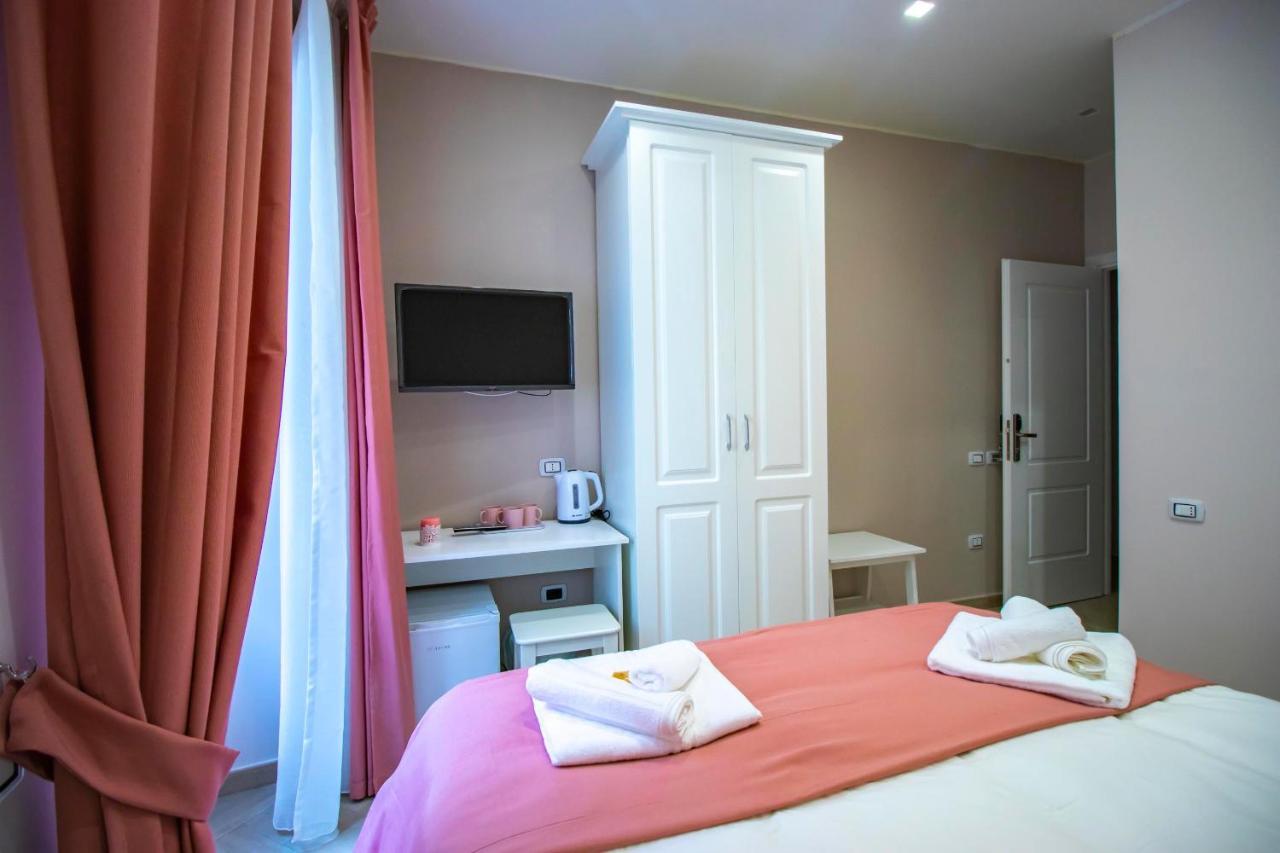 Dimora Costantino Bed and Breakfast Νάπολη Εξωτερικό φωτογραφία