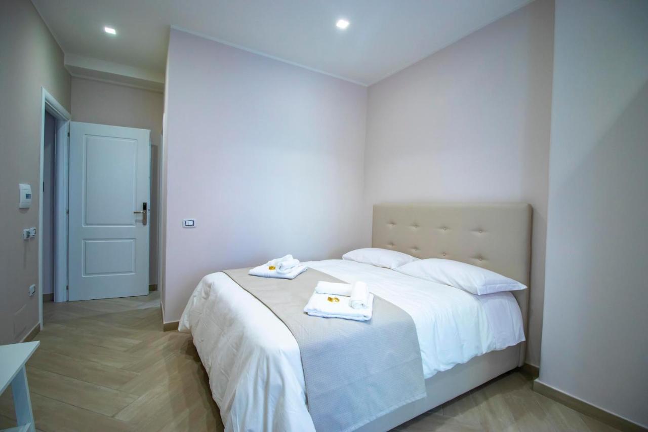 Dimora Costantino Bed and Breakfast Νάπολη Εξωτερικό φωτογραφία