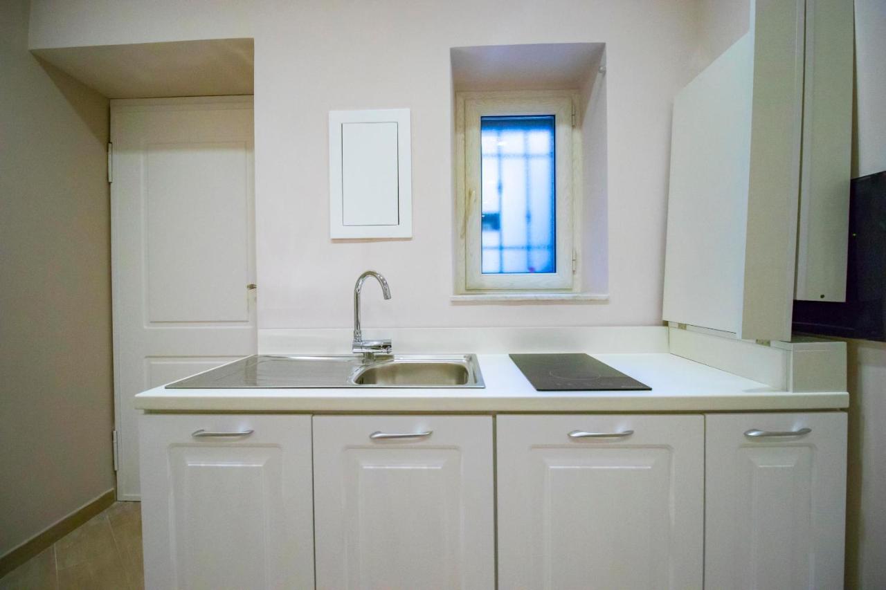 Dimora Costantino Bed and Breakfast Νάπολη Εξωτερικό φωτογραφία